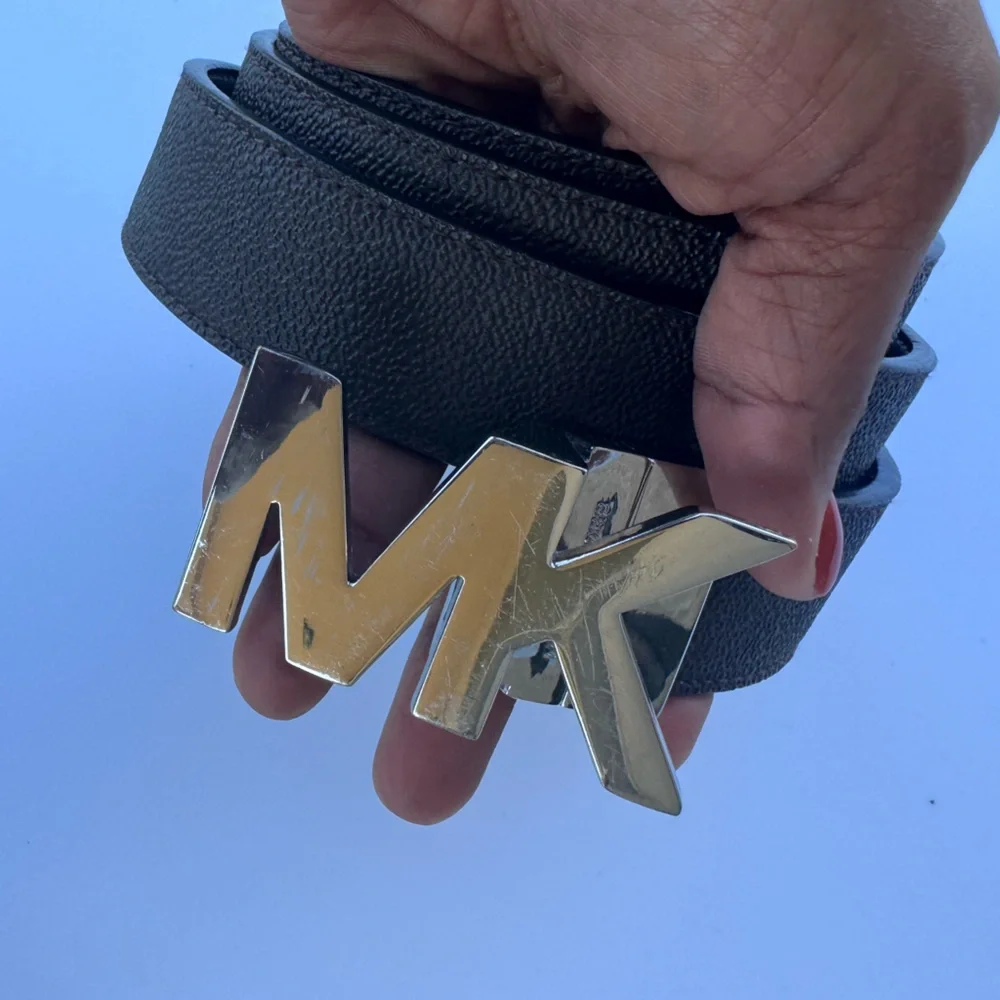 Michael Kors Men’s Black Leather Belt 40” / 100cm Silver MK Logo Buckle - Picture 5 of 7